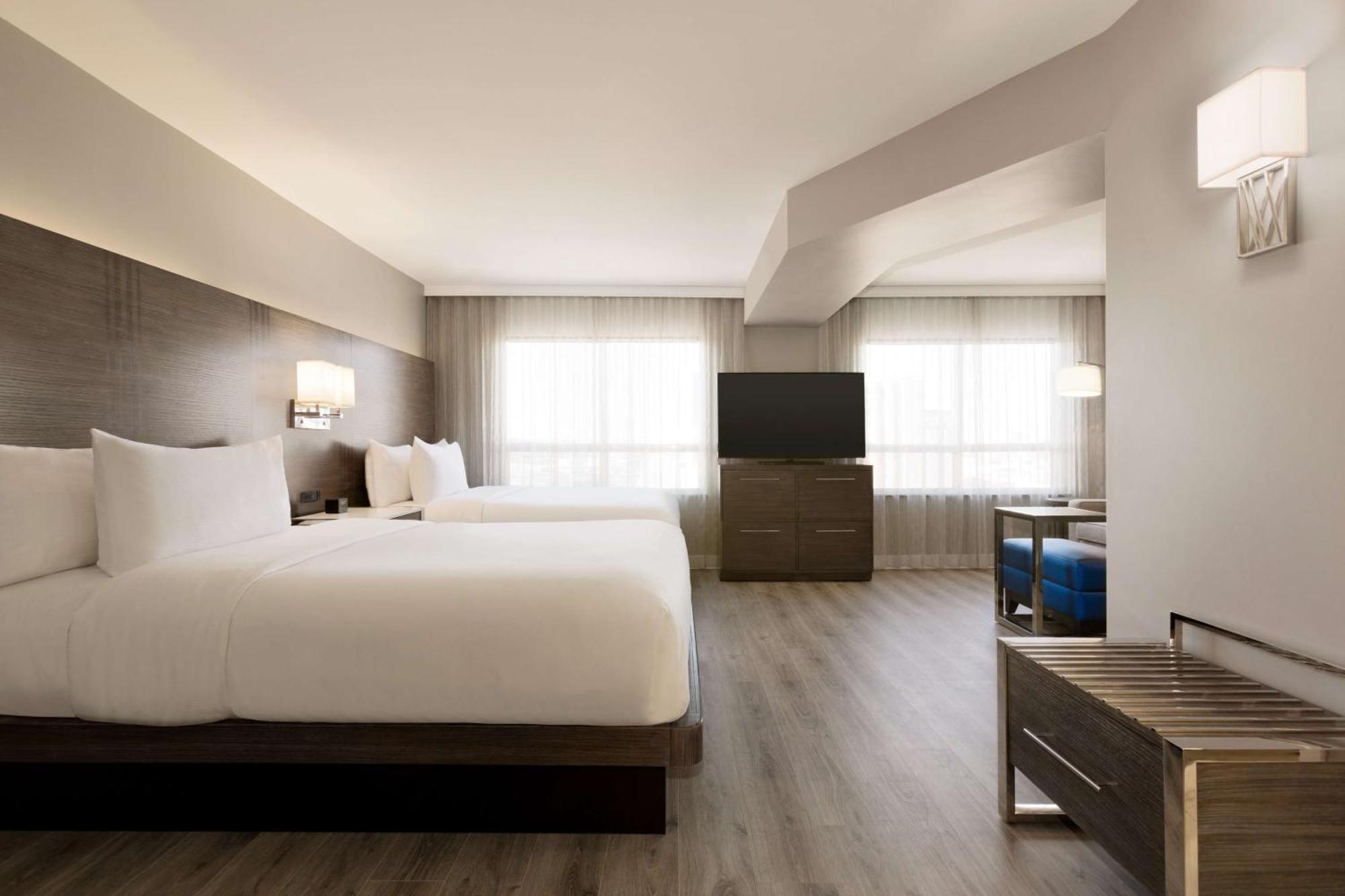 เอมบาสซี สวีท บาย ฮิลตัน โทรอนโตแอร์พอร์ต Hotel โตรอนโต ภายนอก รูปภาพ