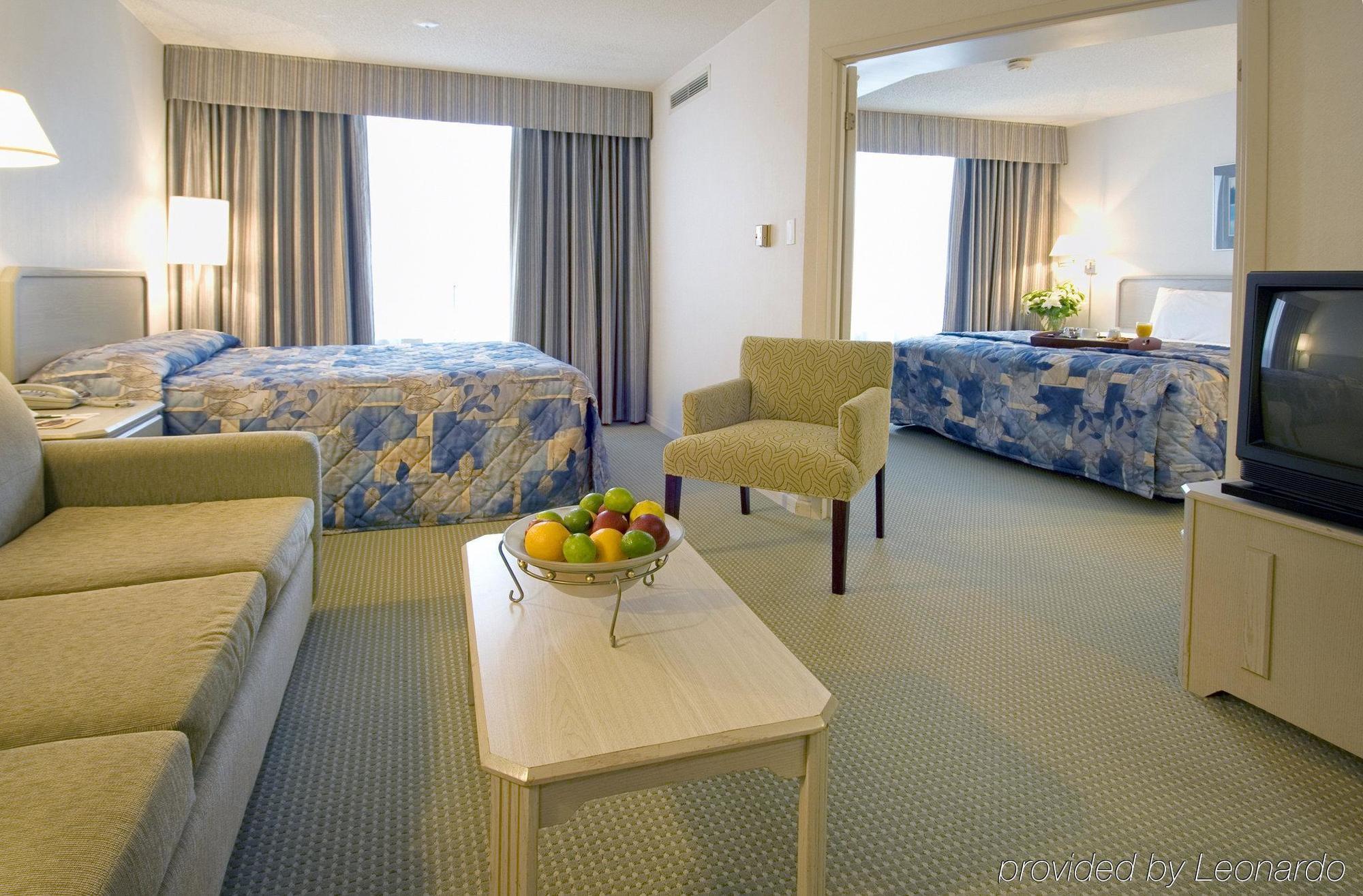 เอมบาสซี สวีท บาย ฮิลตัน โทรอนโตแอร์พอร์ต Hotel โตรอนโต ห้อง รูปภาพ